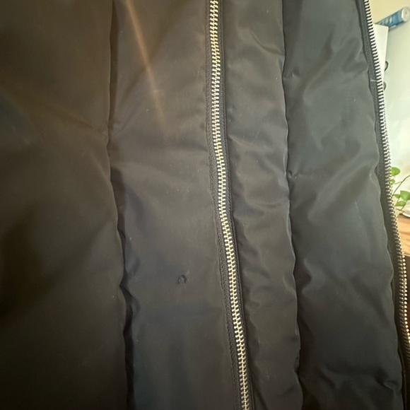 $1000 Mackage Katryn black down jacket with fur hood and leather trim size large - Picture 9 of 11